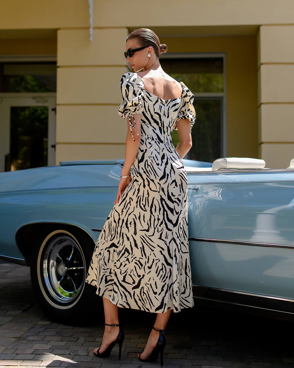 Elegant Dense Printed Silk Dress with Puff Sleeves