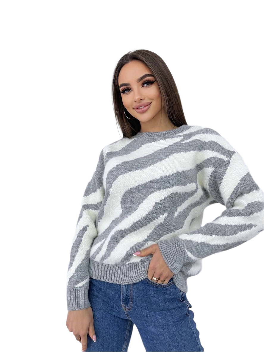 Warm Soft Women's Knit Sweater with Furry Yarn in Grey and White Pattern