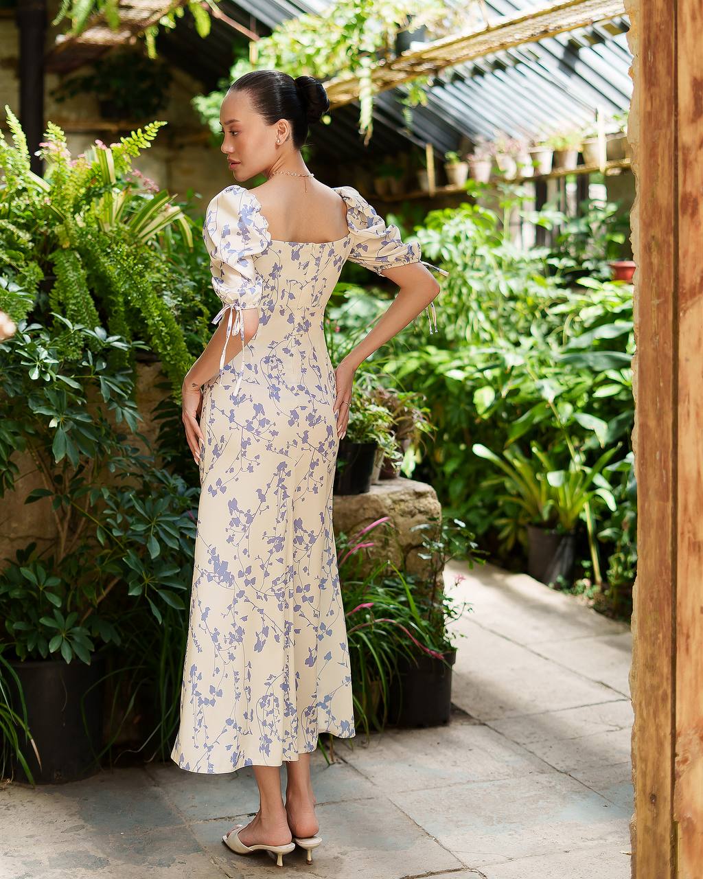 Elegant Printed Silk Midi Dress with Puff Sleeve
