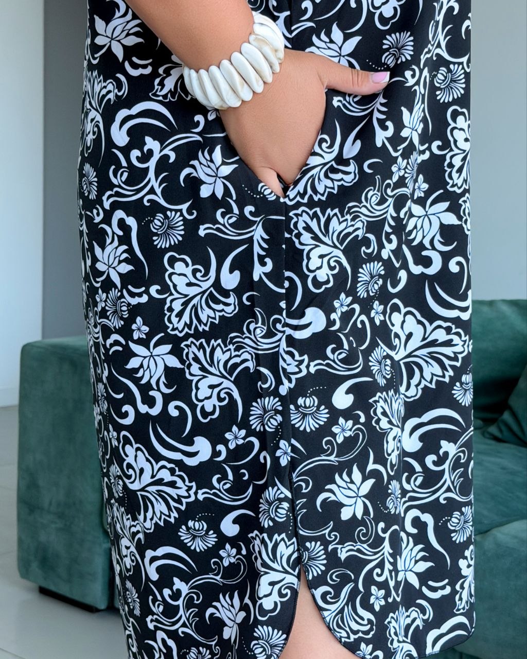 Plus Size Black White Floral Cold Shoulder Dress with Pockets Soft Fabric
