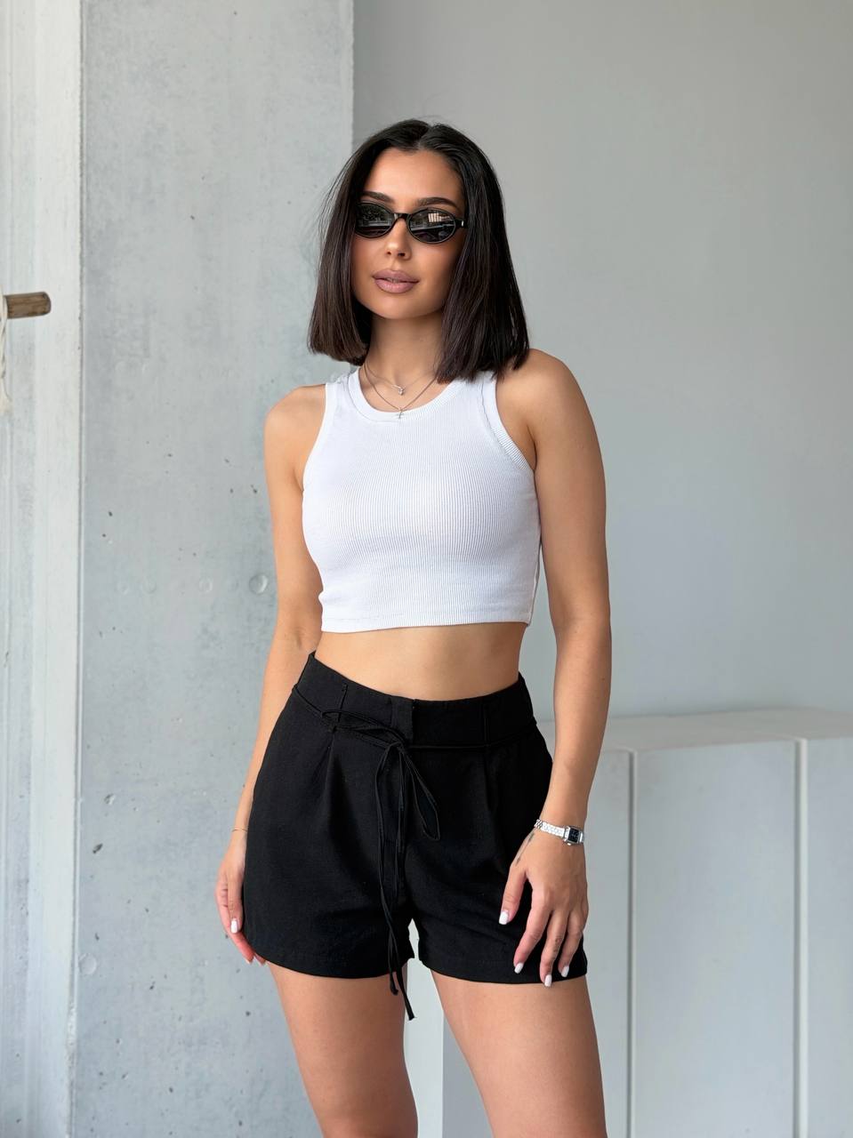 Black Linen Women Loose Fit Shorts Side Pockets Waist Tie