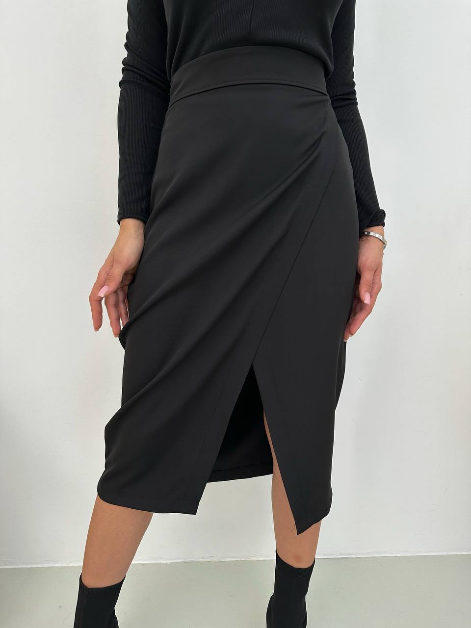 Black Midi Skirt with Wrap Effect and Elegant Slit
