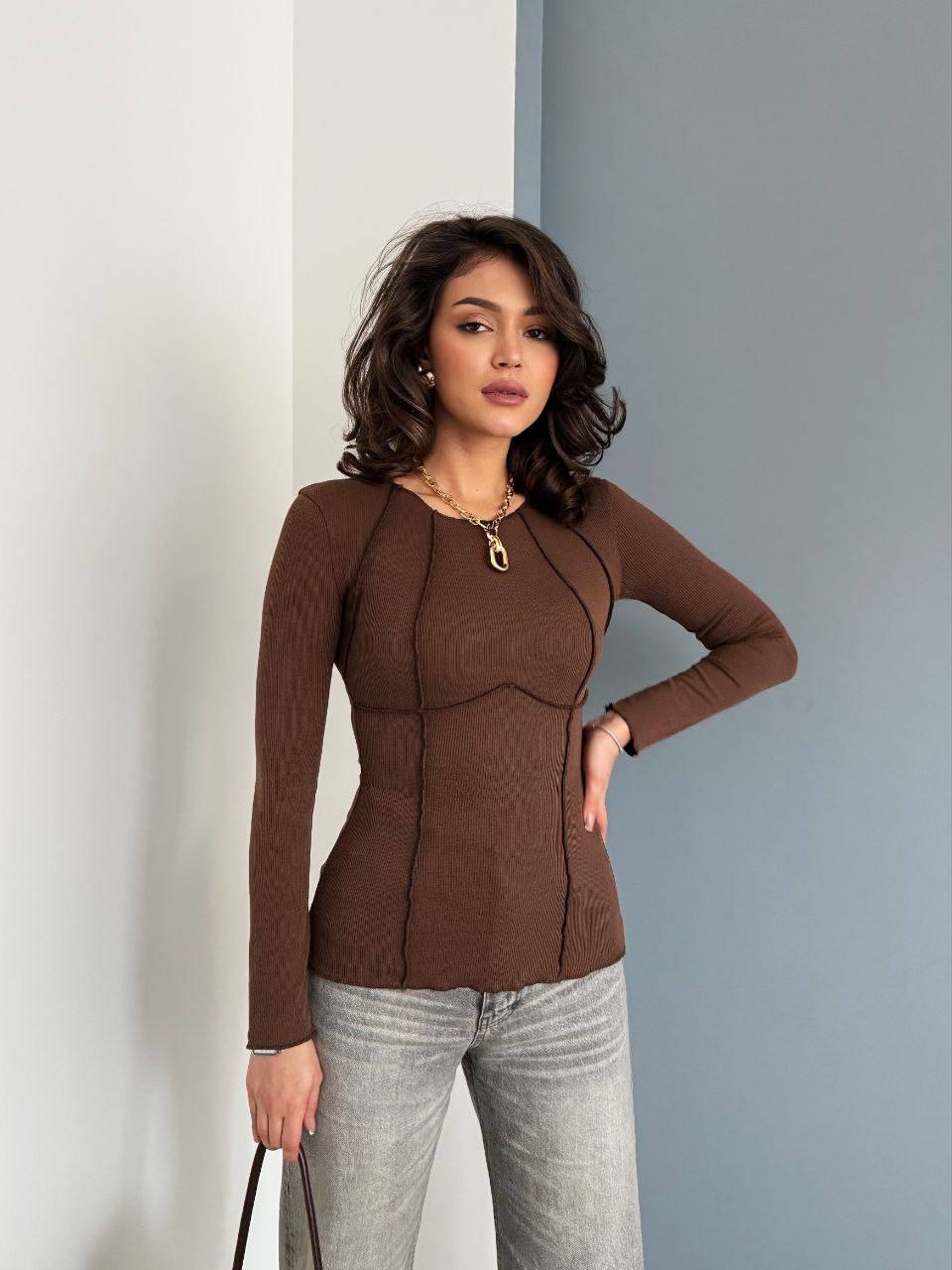 Stylish Long Sleeve Top for Everyday Wear Longsleeve Basic Tee Comfortable Casual