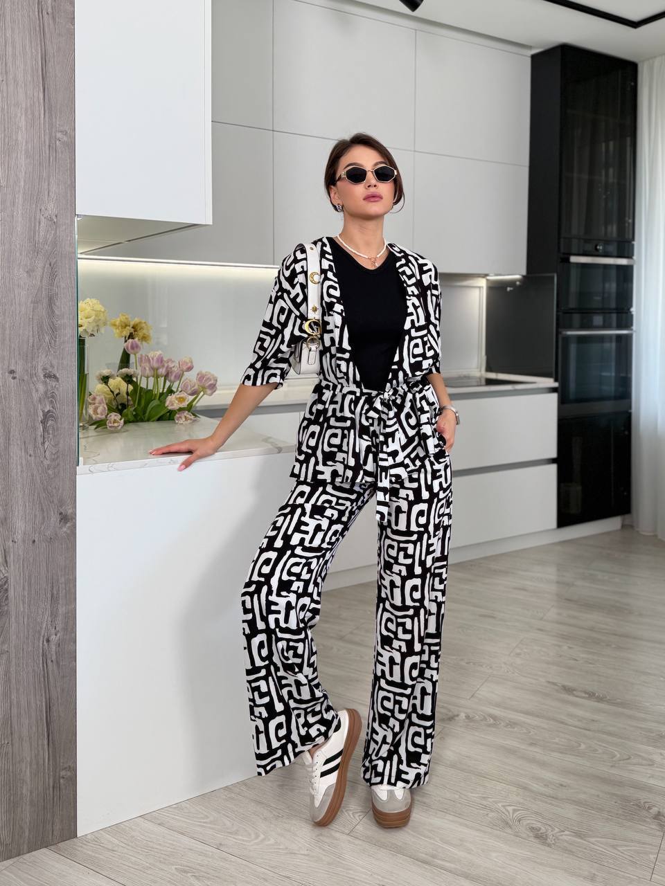 Womens Black White Geometric Print Two Piece Set with Loose Fit Top and Wide Leg Pants