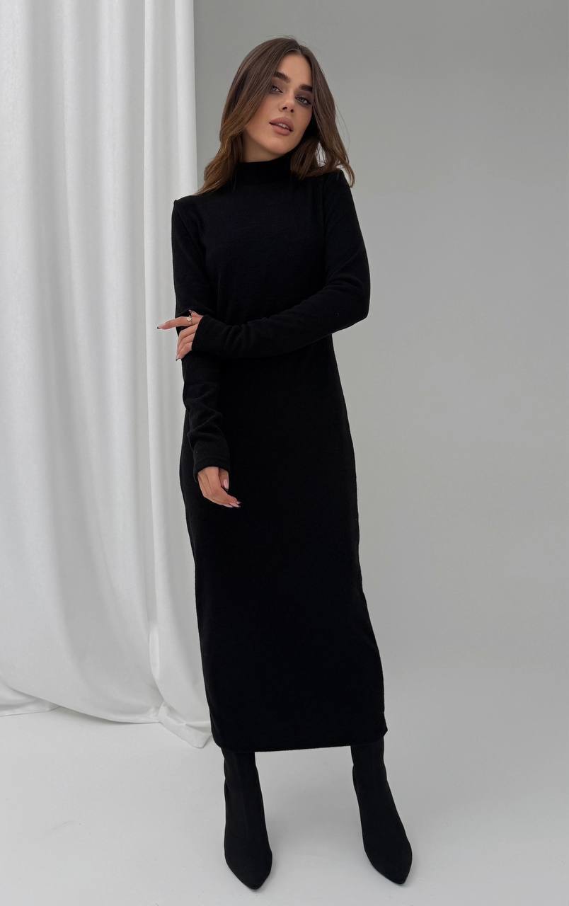 Elegant Maxi Dress in Luxurious Black Angora Cozy Fabric