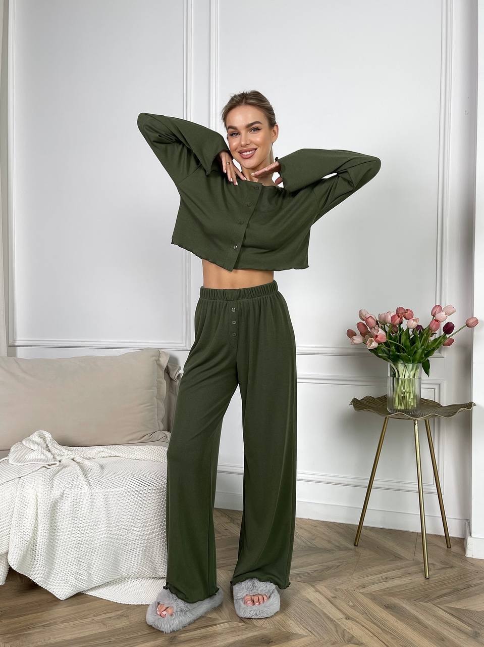 Comfortable Ribbed Knit Home Set in Olive Green