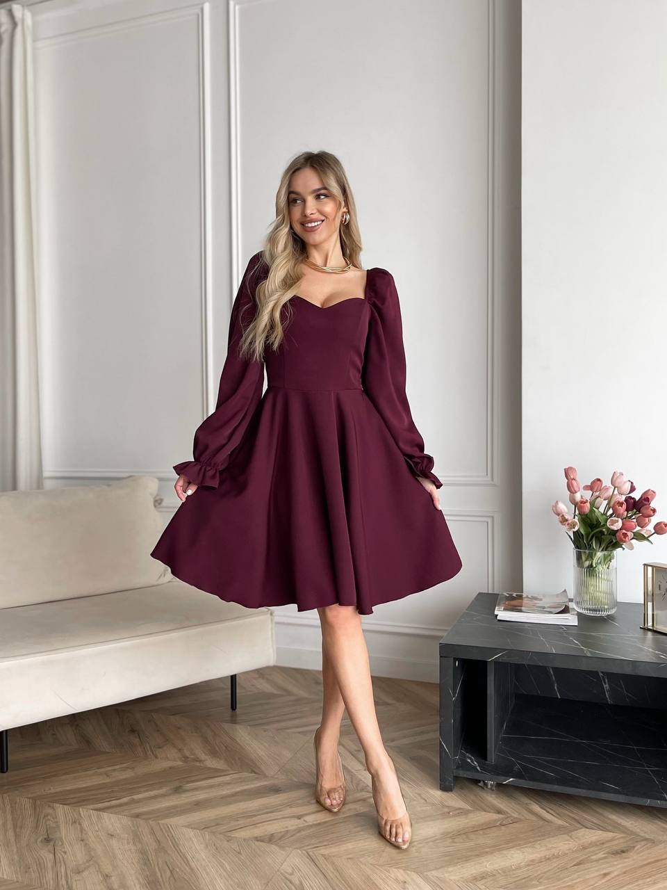 Elegant Burgundy Dress for Special Occasions with Flared Skirt and Long Sleeves