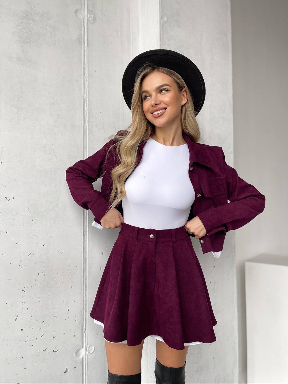Stylish Two-Piece Burgundy Velvet Suit with Cropped Jacket and Skirt-Shorts