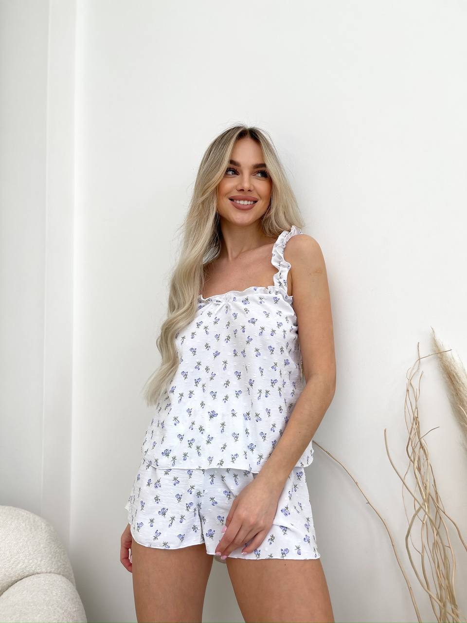 Lightweight White Floral Print Women Pajama Set Comfortable Homewear