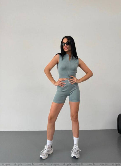 Seamless Ribbed Two-Piece Set with Waist Toning and Zip-Up Top