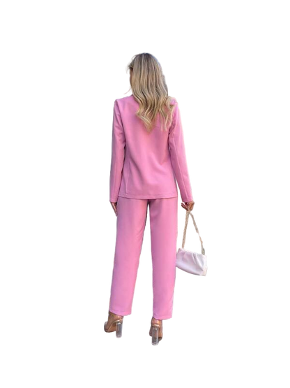 Stylish Pink Women Two-Piece Suit with Structured Blazer
